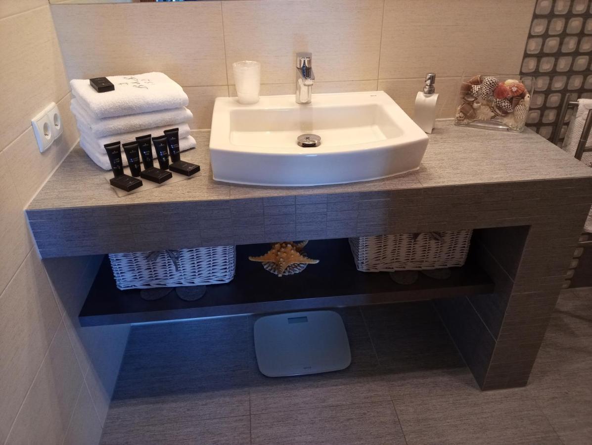 Apartament Z Widokiem Na Morze Dziwnówek Exterior foto